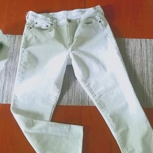 GAP white cropped jeann